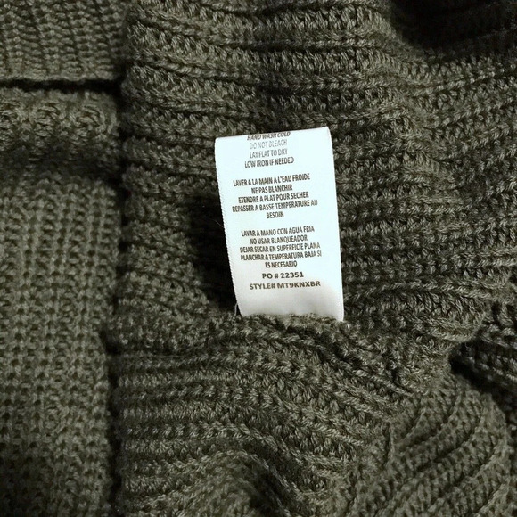 Bobeau NWT Strap Up Back Sweater Women MP - Picture 11 of 11